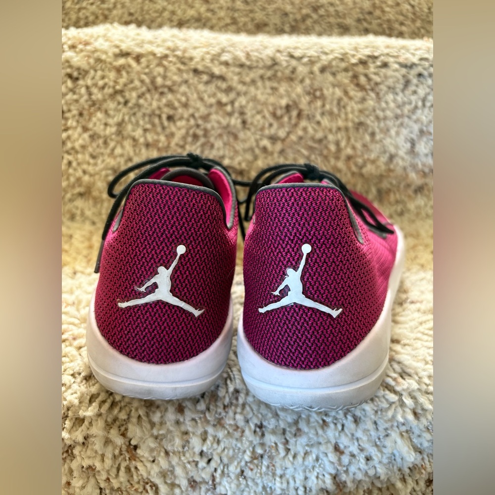Jordan Eclipse - Picture 4 of 5